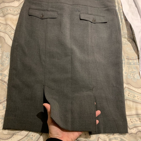 Grey pencil skirt - Picture 3 of 9